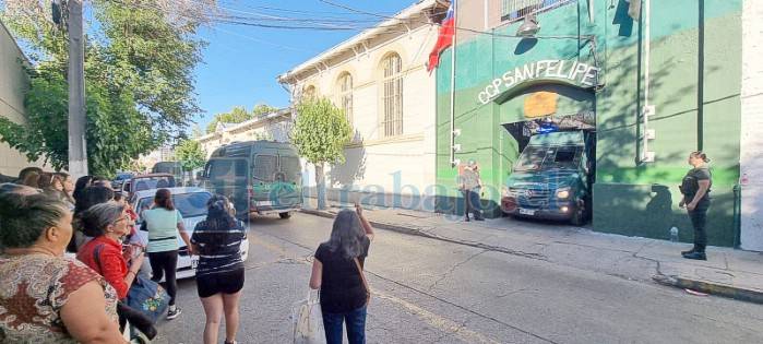 Dirigente de Gendarmería cuestiona inhabitabilidad del CCP San Felipe y pide transparencia en proceso de cierre