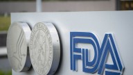 La FDA designa a un nuevo director para su principal centro de evaluación tras la salida de Tidmarsh