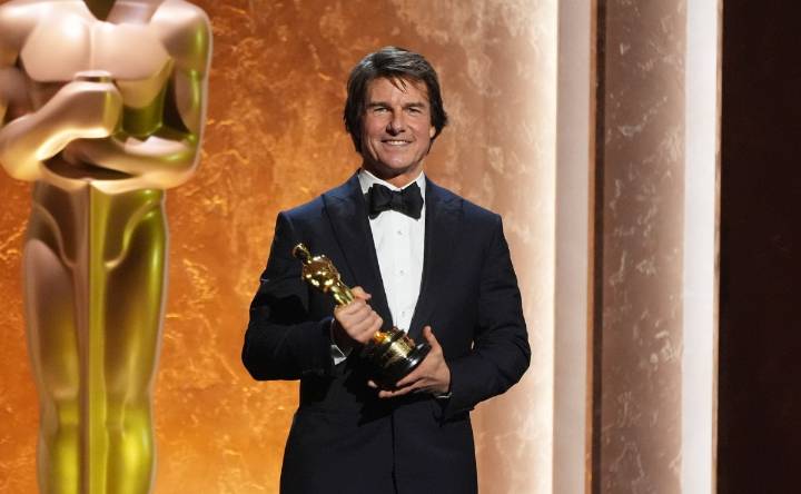 Tom Cruise recibe su primer Óscar honorífico tras 45 años de carrera