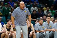 Deadspin | Notre Dame, Rutgers eager for better performances in Las Vegas