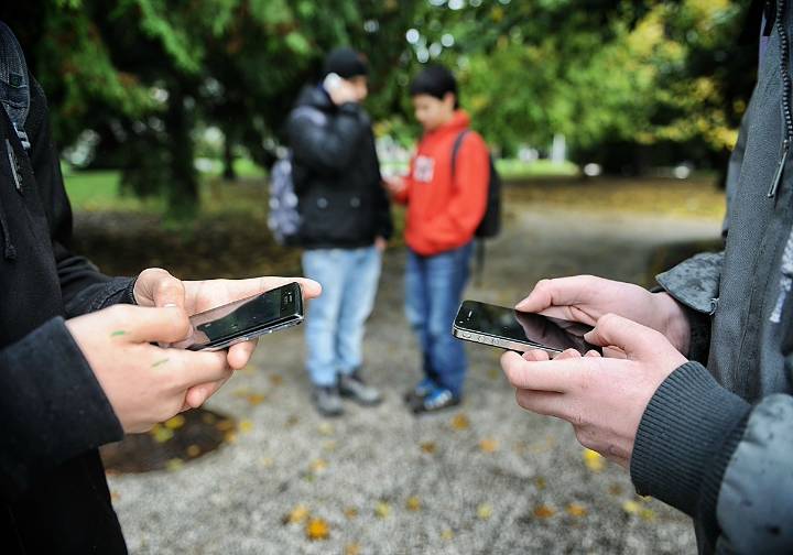 Dos de cada tres españoles consultan a la IA sus problemas de salud