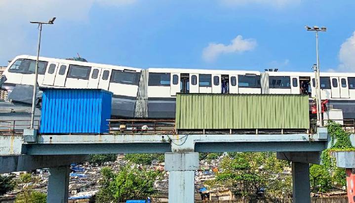 Mumbai Monorail Tilts During Test Run: MMOCL Terms Incident ‘Minor’ Urging Citizens Not To Panic