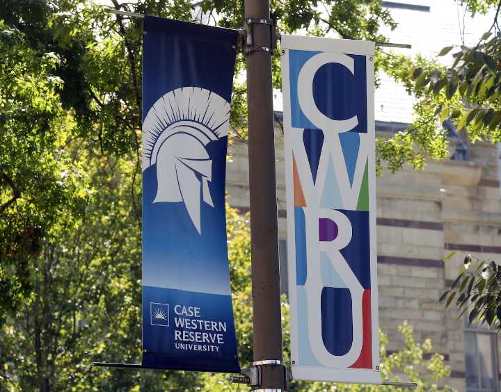 Case Western Reserve University study suggests early estrogen therapy shows no increased health risks