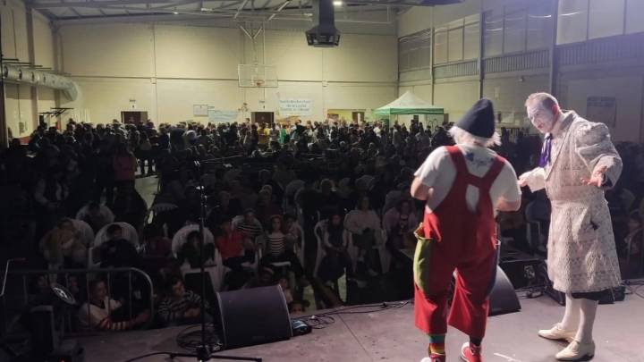 Rueda de Jalón se vuelca contra el cáncer con su XIV gala benéfica