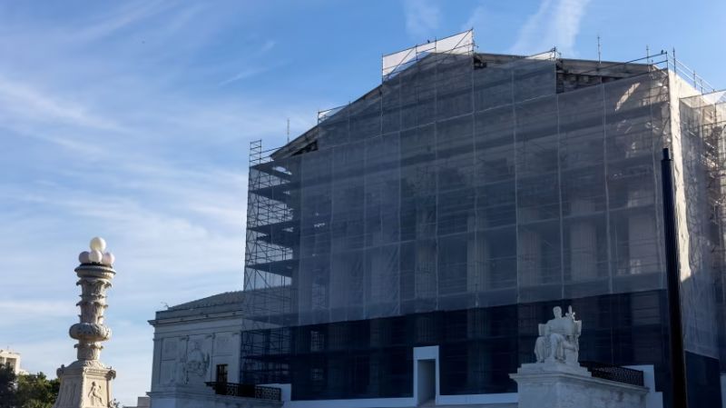 Trump pide a la Corte Suprema intervenir en la disputa sobre financiamiento de cupones de alimentos de SNAP