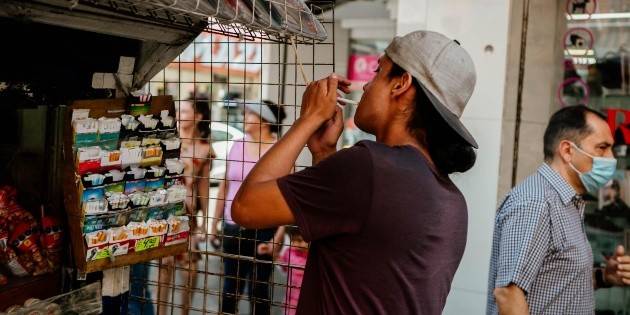 Siete cárteles controlan el mercado negro de tabaco en México