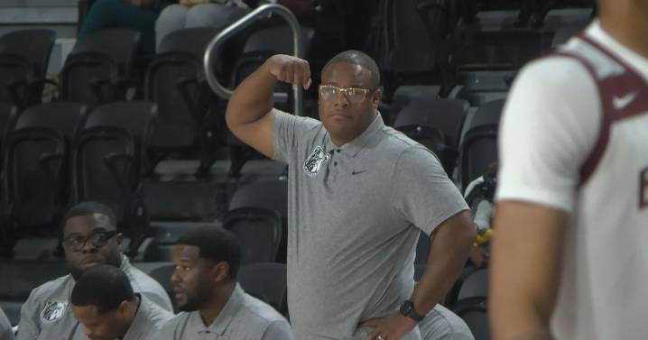 Daniels' 18 help Alabama A&M defeat Blue Mountain 80