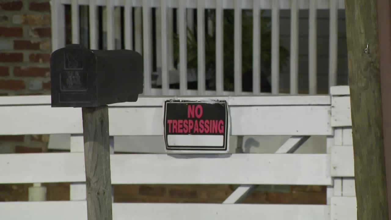 Man shot, hospitalized after evening gunfire on Joseph E. Lowery Boulevard