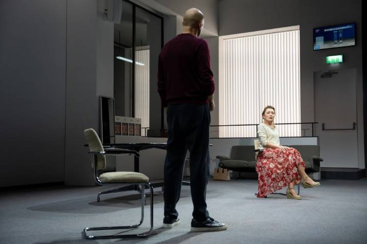 Review: "Oedipus" on Broadway feels like a tense, modern