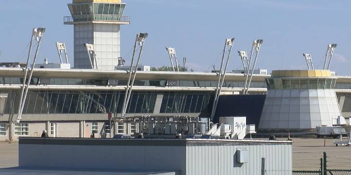 Community members learn about Aerozone transportation study that centers around the airport