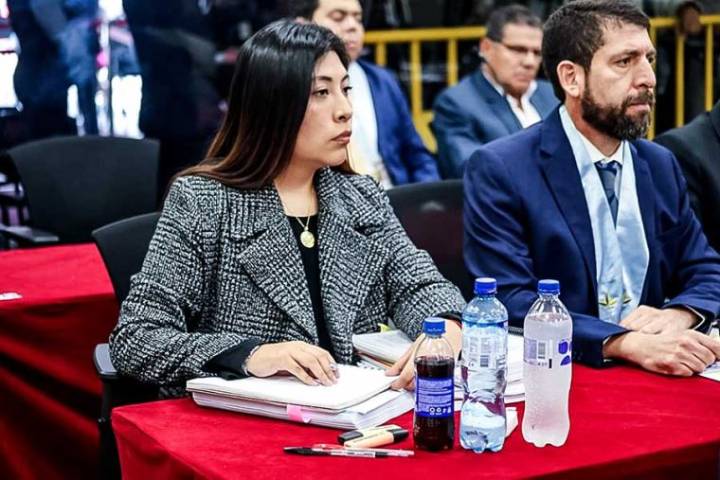 Torpeza tras torpeza