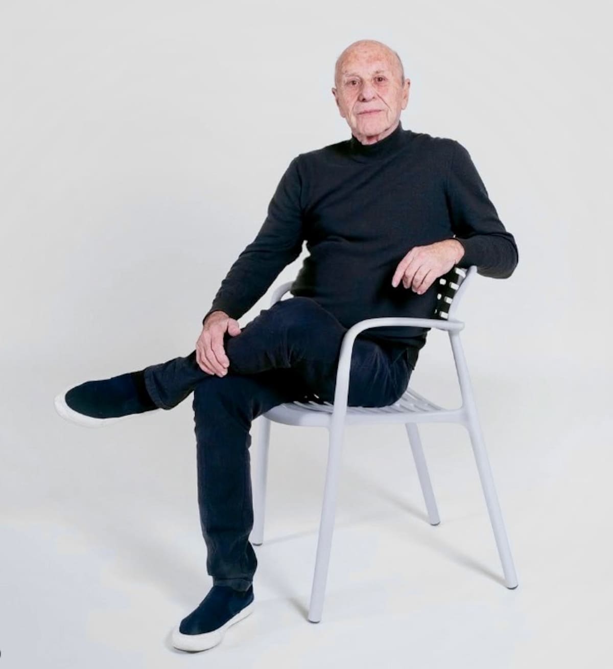 Creó de un ícono. Murió el arquitecto y diseñador argentino Jorge Pensi, autor de la silla Toledo