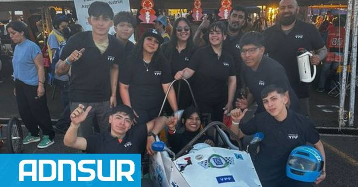 21:00 Alumnos del colegio N° 749 de Comodoro recibieron el OK y participarán de la gran carrera de este domingo en Entre Ríos