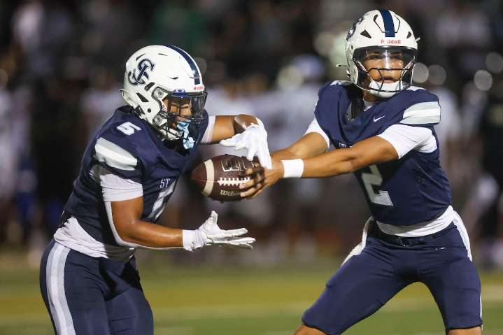 Live Coverage: Massachusetts High School Football, semifinal round of state tournaments on Friday