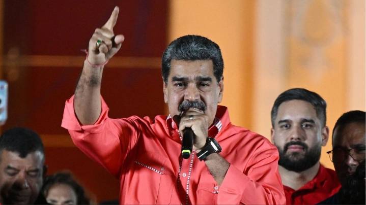 Maduro ve a esos "irresponsables" barcos estadounidenses frente a sus costas y se enoja con Trinidad y Tobago