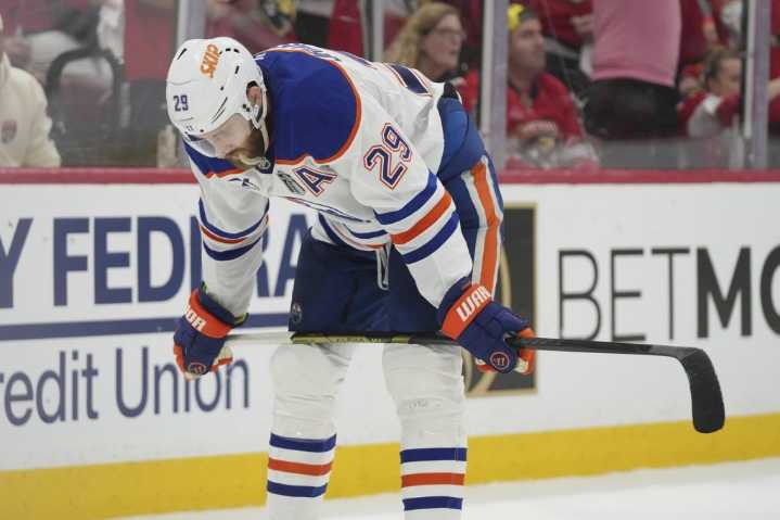 Oilers GM Stan Bowman on Edmonton’s scuffling start: ‘We’re just not clicking’