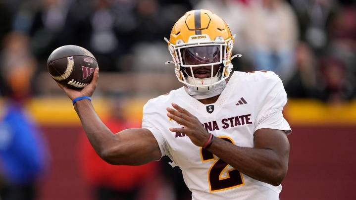 Sims sets Arizona State QB rushing record with 228 yards in 24