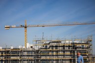 La falta de vivienda asequible desacelera las ventas, pero el precio subirá un 7% en 2026