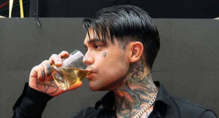 Le negaron la entrada: Denunció y Yeferson Cossio le respondió de manera fuerte