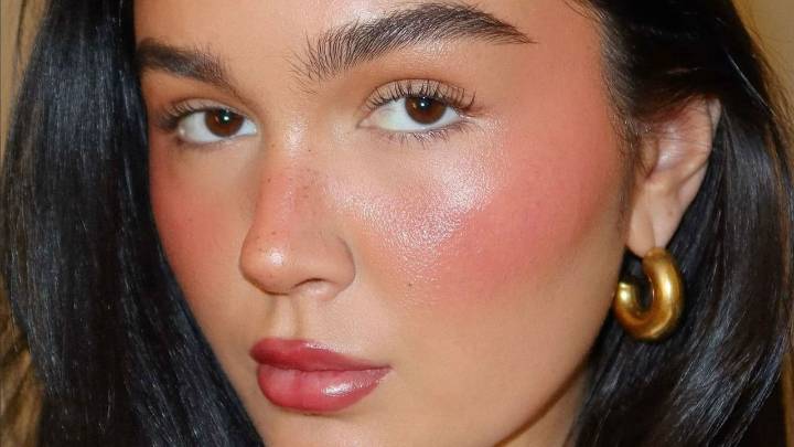 Maquillaje de muérdago: la tendencia para lucir todo el invierno 2025