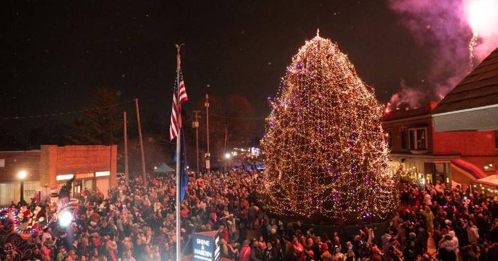 Christmas on Broadway tree lighting, fireworks, attractions draw thousands