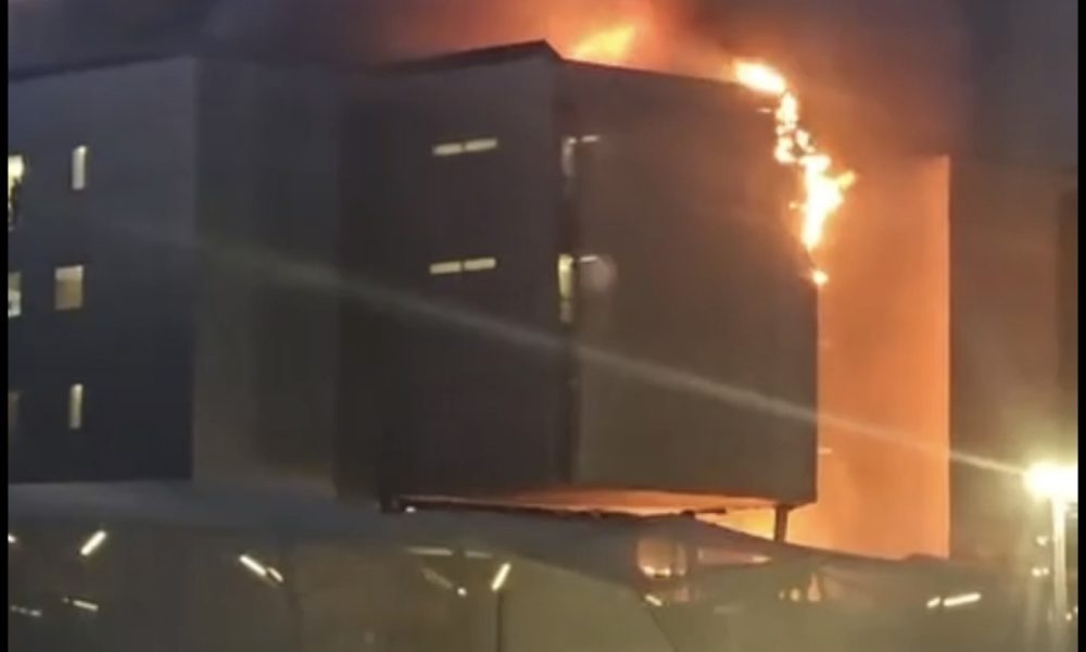 Controlado el incendio en el Hospital Santa Lucía tras evacuar cuatro plantas de hospitalización