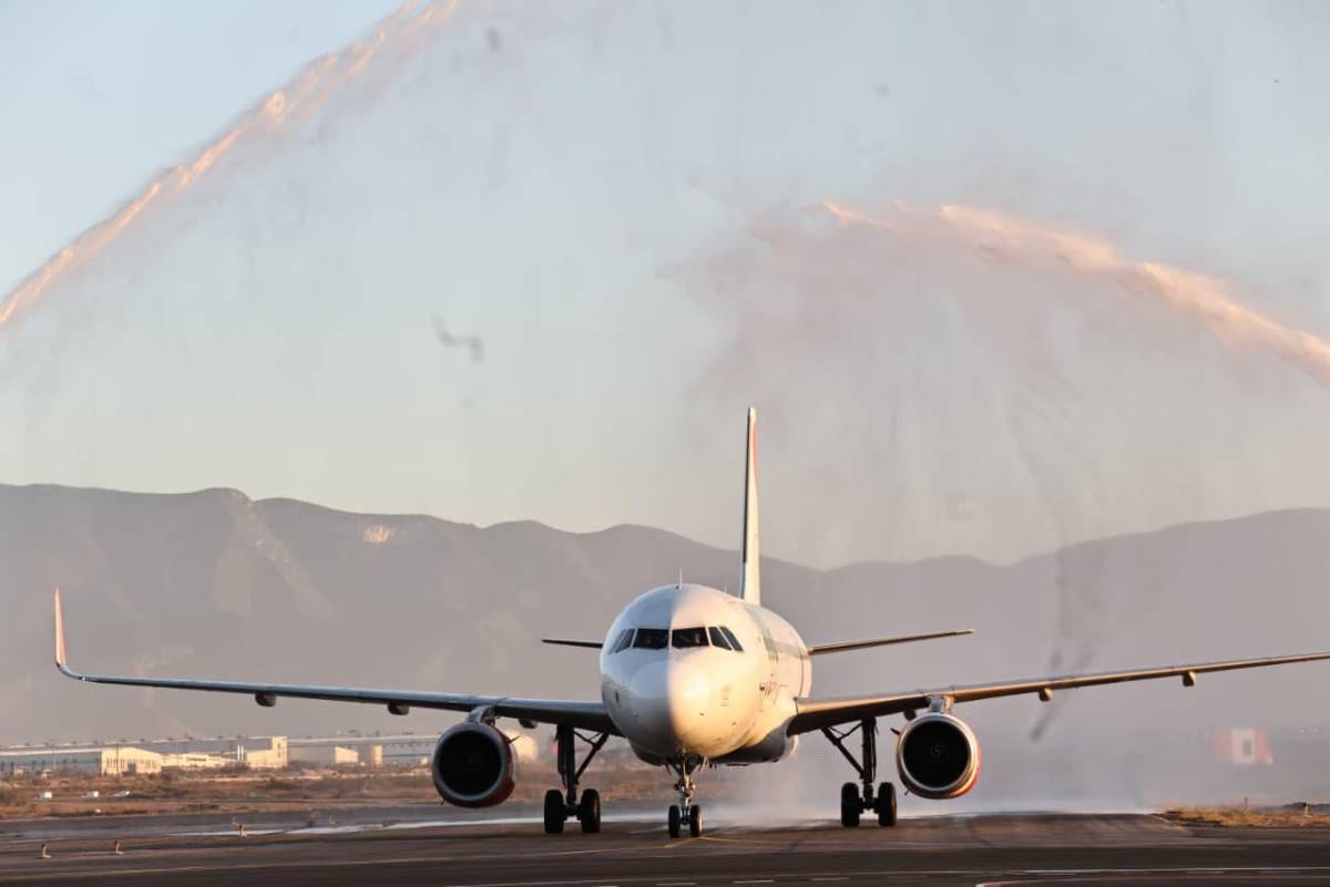 ‘Más rápido y más barato destacan pasajeros en primer ruta Saltillo