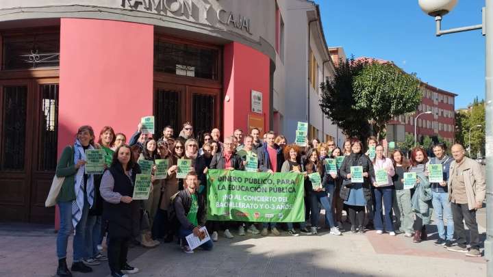 Los sindicatos llaman en Huesca y Jaca a defender la educación pública frente a la privatización