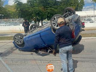 Elías Lixa, diputado del PAN, provoca accidente en el norte de Mérida