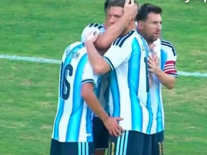 Con goles de Messi y Lautaro, Argentina derrotó 2 a 0 a Angola