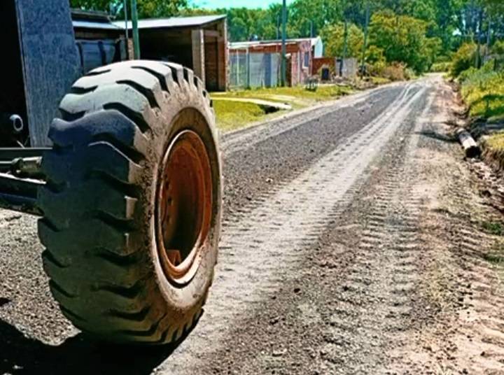 Trabajos de mejoramiento urbano en Villa Sanguinetti y Santa Lina