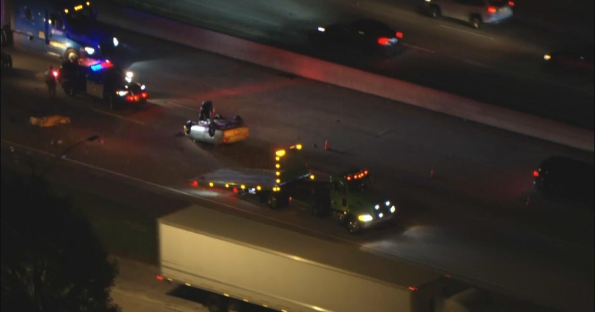 2 killed after rollover crash on 60 Freeway in East Los Angeles