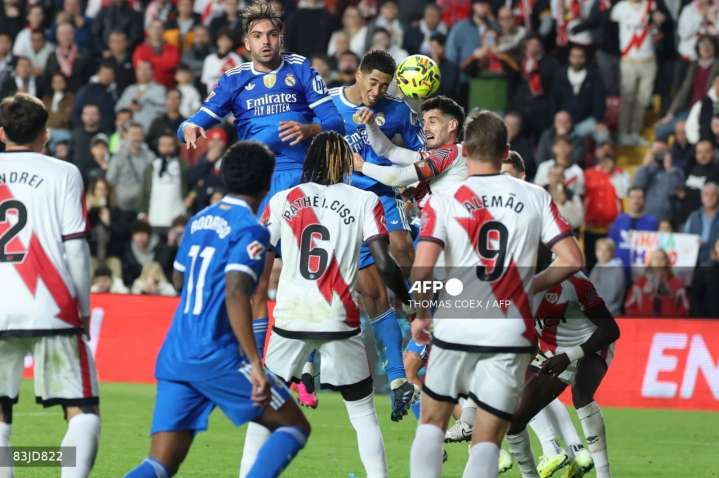 Real Madrid se atasca en Vallecas, el Barcelona conquista Vigo