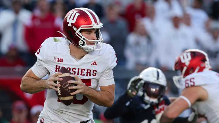 IU football's Fernando Mendoza fuels Heisman campaign with game