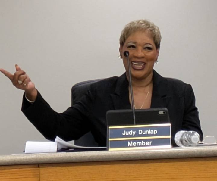 Merrillville renames facilities for two women