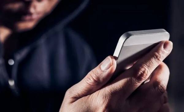 España impondrá multas por imágenes sexuales de menores generadas por inteligencia artificial