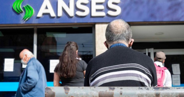 ¿Quiénes recibirán los $500.000 de la ANSES en diciembre 2025?