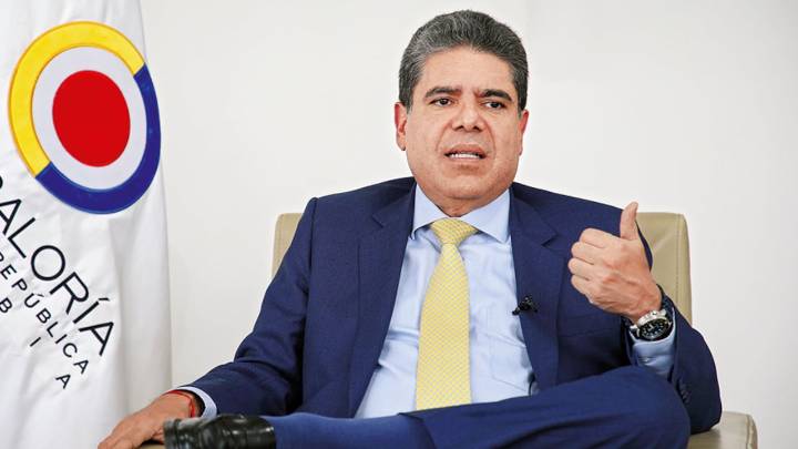 Contralor general se pronuncia sobre el estado de abastecimiento del ACPM en el país, “está muy cerca de perder la autosuficiencia”