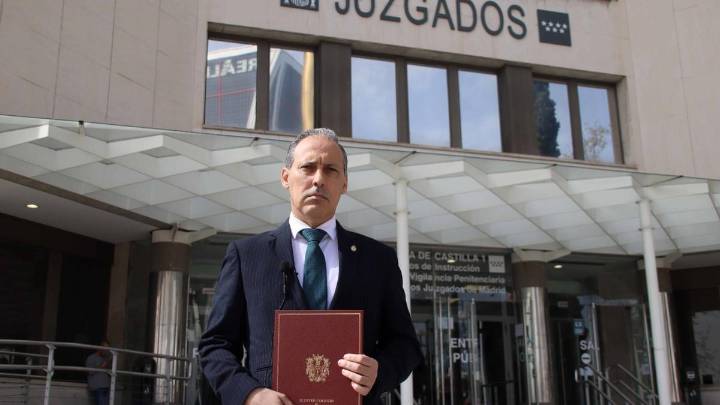 El decano de los Abogados de Madrid revela que la fiscal provincial se sentía "como un sándwich" por la presión por el caso González Amador