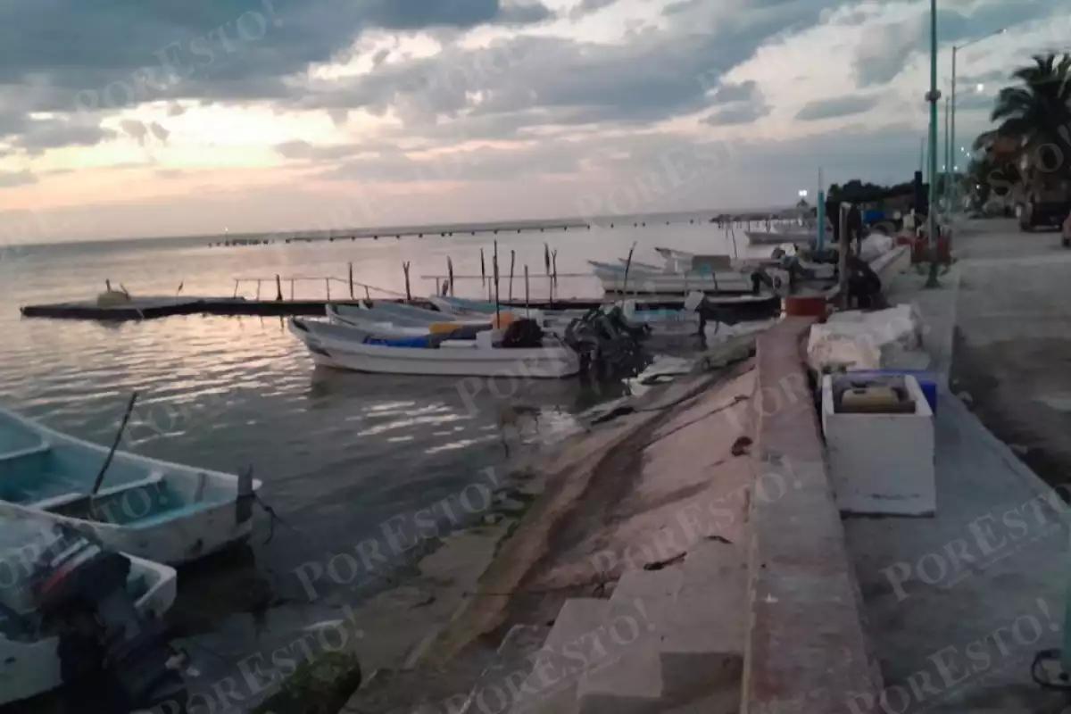 Pescadores de Isla Arena denuncian represión por almacenar combustible para sus lanchas