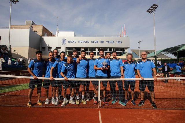 El Real Murcia Club de Tenis 1919 se alza con el trofeo del Campeonato de España Absoluto por Equipos Masculinos