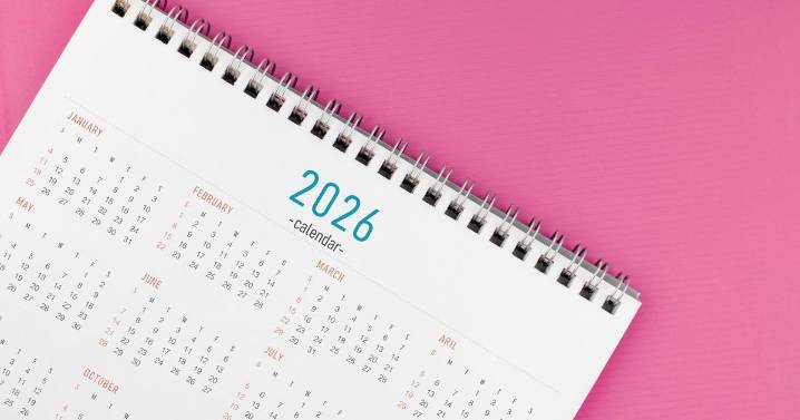 How much will a $10,000 CD account earn by November 2026?