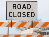 Embankment repair to close 2 of 3 southbound I