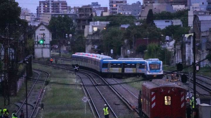 Así descarriló el tren Sarmiento: el video que muestra cómo la formación cambió de vía