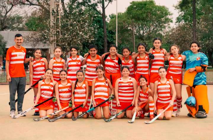 Las menores de Regatas juegan las Semifinales del Torneo Oficial de Hockey