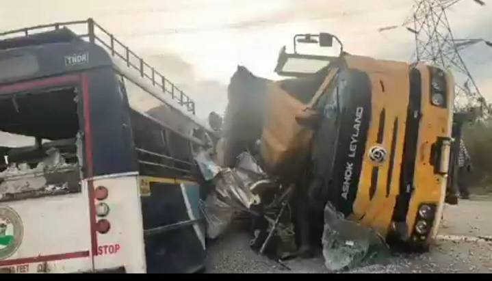 Ranga Reddy: Truck rams into TGSRTC bus near Mirjaguda; 19 killed