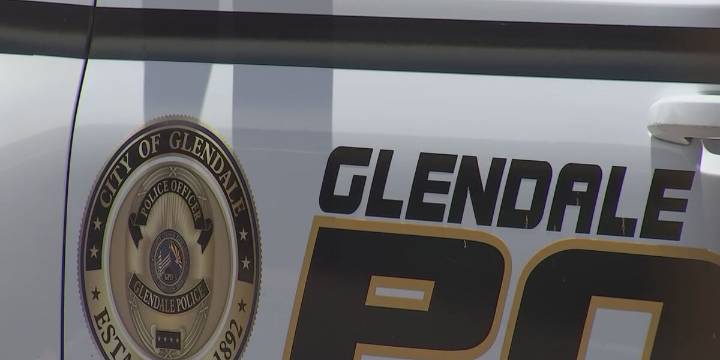 Crash partially closes US 60 in Glendale