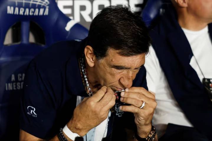 Gustavo Costas: «Tenemos que ganar el campeonato»