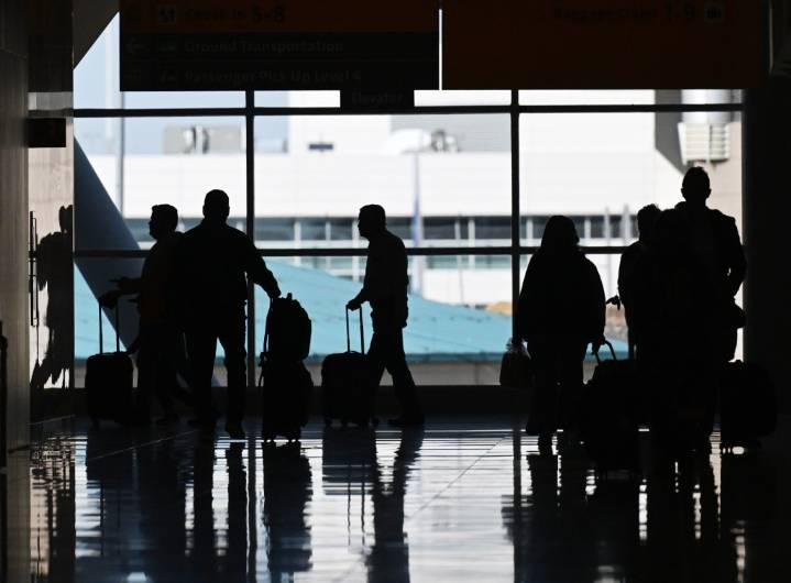 Dozens of Denver flights canceled as DIA’s air traffic controllers carry on without pay