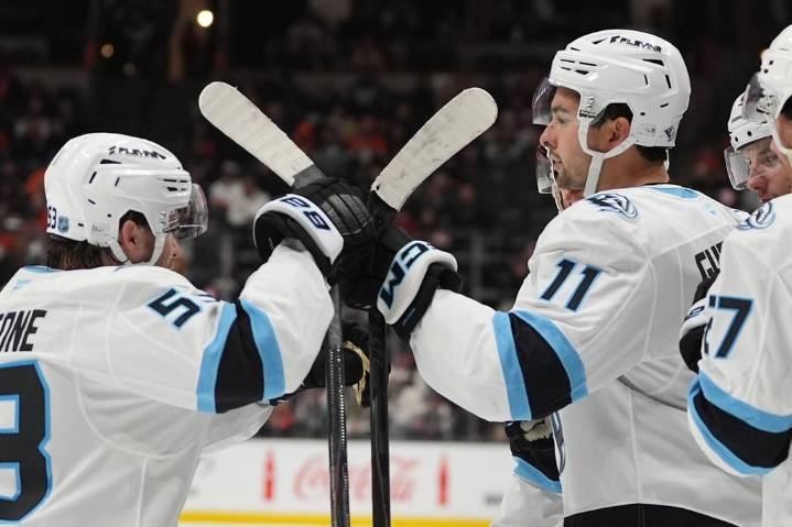 Olen Zellweger scores OT winner after Troy Terry’s last